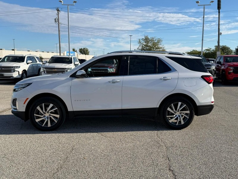 Chevrolet Equinox Vehicle Full-screen Gallery Image 02