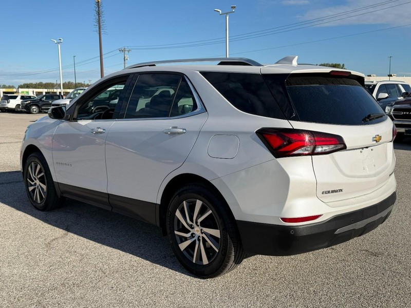 Chevrolet Equinox Vehicle Full-screen Gallery Image 03
