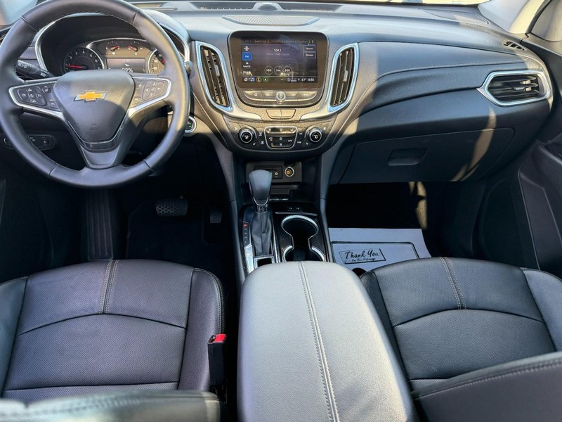 Chevrolet Equinox Vehicle Full-screen Gallery Image 12