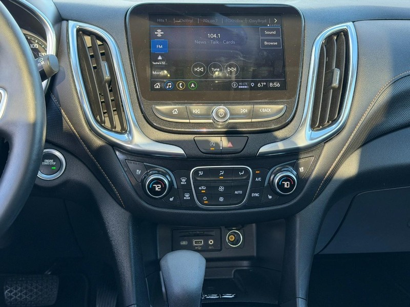 Chevrolet Equinox Vehicle Full-screen Gallery Image 14