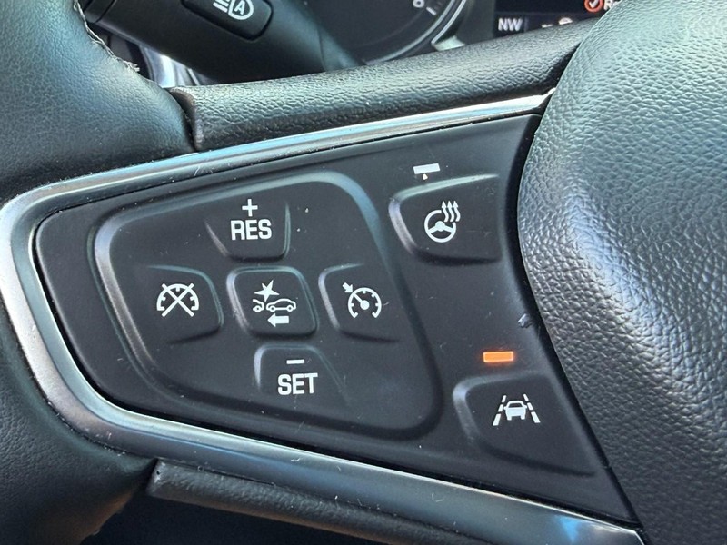 Chevrolet Equinox Vehicle Full-screen Gallery Image 20