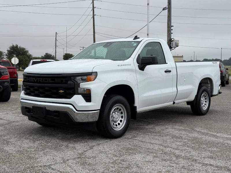Chevrolet Silverado 1500 Vehicle Full-screen Gallery Image 2