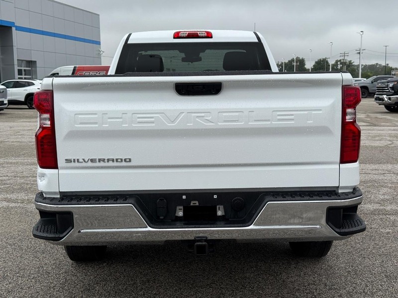 Chevrolet Silverado 1500 Vehicle Full-screen Gallery Image 5
