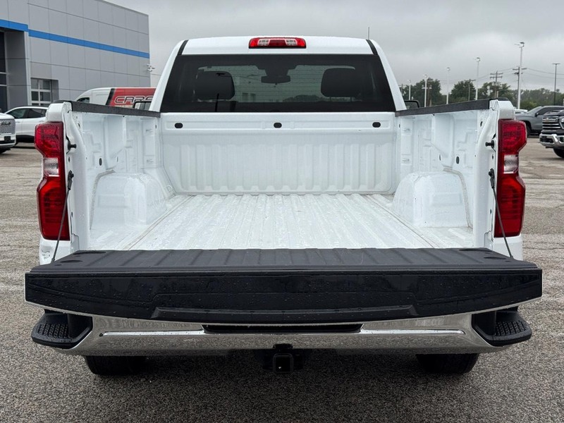 Chevrolet Silverado 1500 Vehicle Full-screen Gallery Image 7