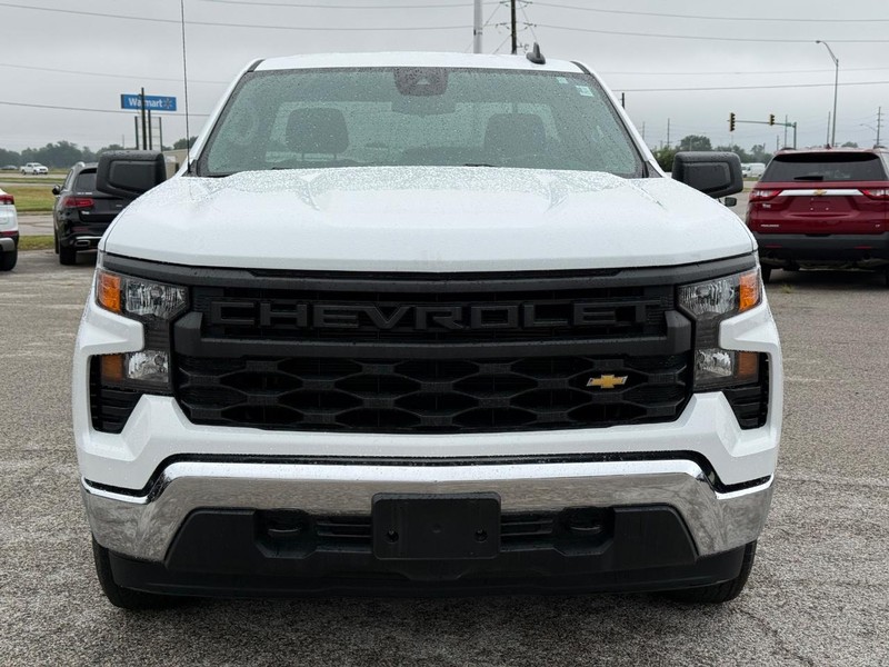 Chevrolet Silverado 1500 Vehicle Full-screen Gallery Image 10