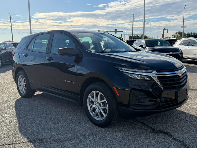Chevrolet Equinox Vehicle Full-screen Gallery Image 08