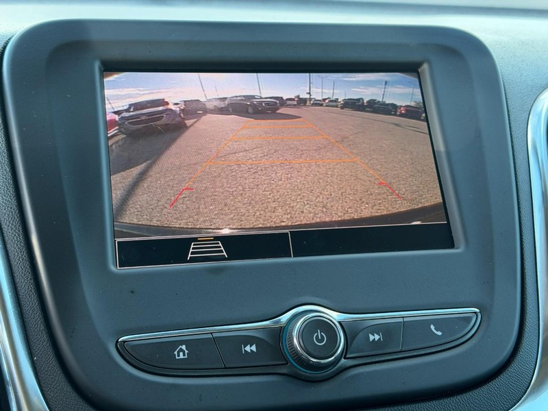 Chevrolet Equinox Vehicle Full-screen Gallery Image 21