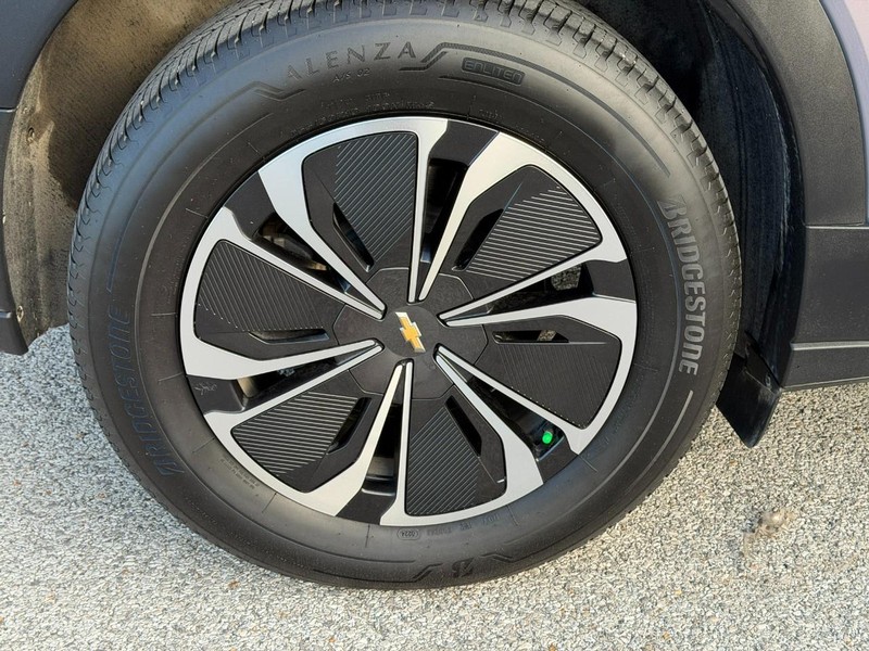 Chevrolet Blazer EV Vehicle Full-screen Gallery Image 06