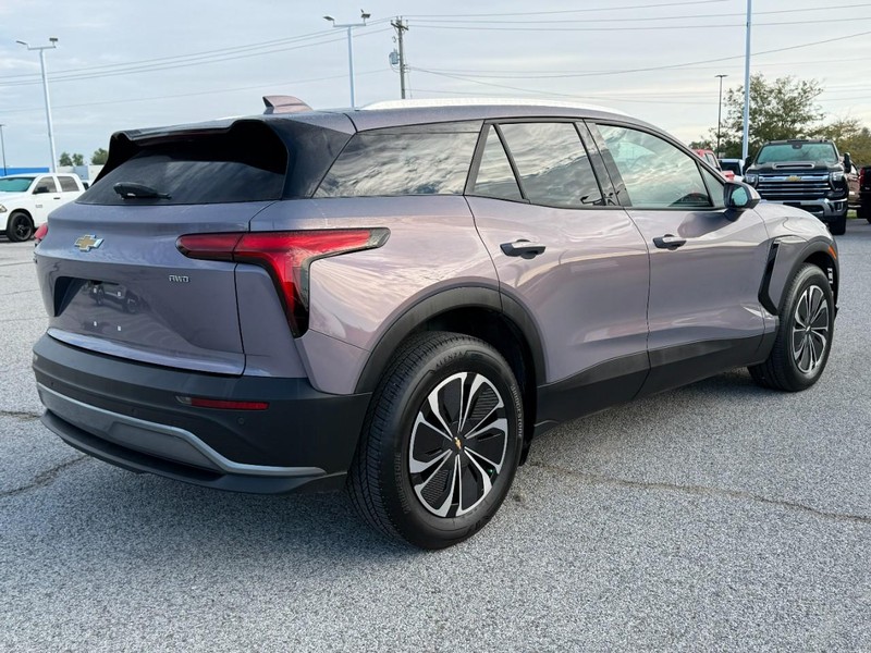 Chevrolet Blazer EV Vehicle Full-screen Gallery Image 07