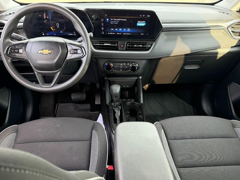 Chevrolet TrailBlazer Vehicle Full-screen Gallery Image 11