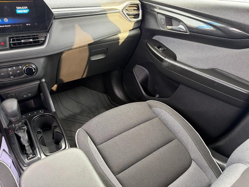 Chevrolet TrailBlazer Vehicle Full-screen Gallery Image 15