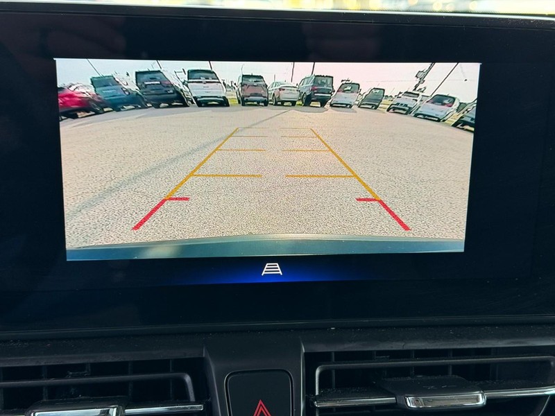 Chevrolet TrailBlazer Vehicle Full-screen Gallery Image 21