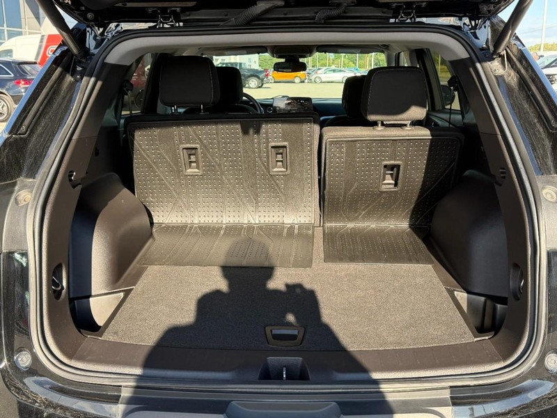 Chevrolet Blazer Vehicle Full-screen Gallery Image 05