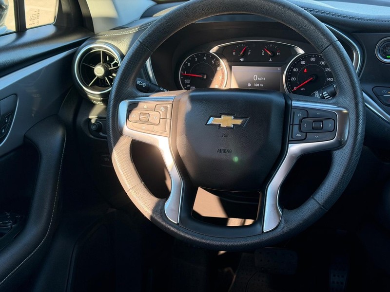 Chevrolet Blazer Vehicle Full-screen Gallery Image 12