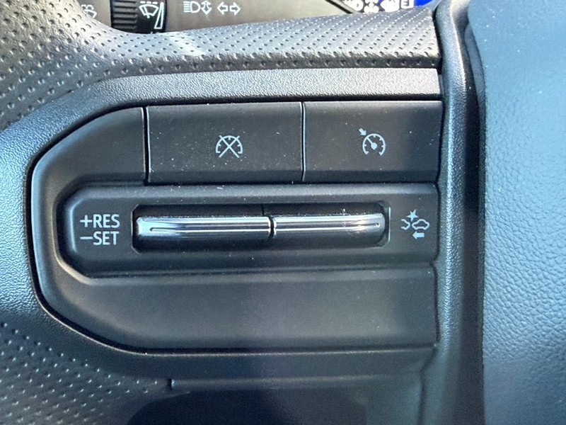 Chevrolet Colorado Vehicle Full-screen Gallery Image 11