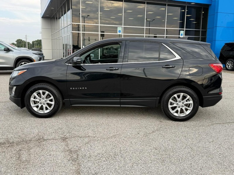 Chevrolet Equinox Vehicle Full-screen Gallery Image 02