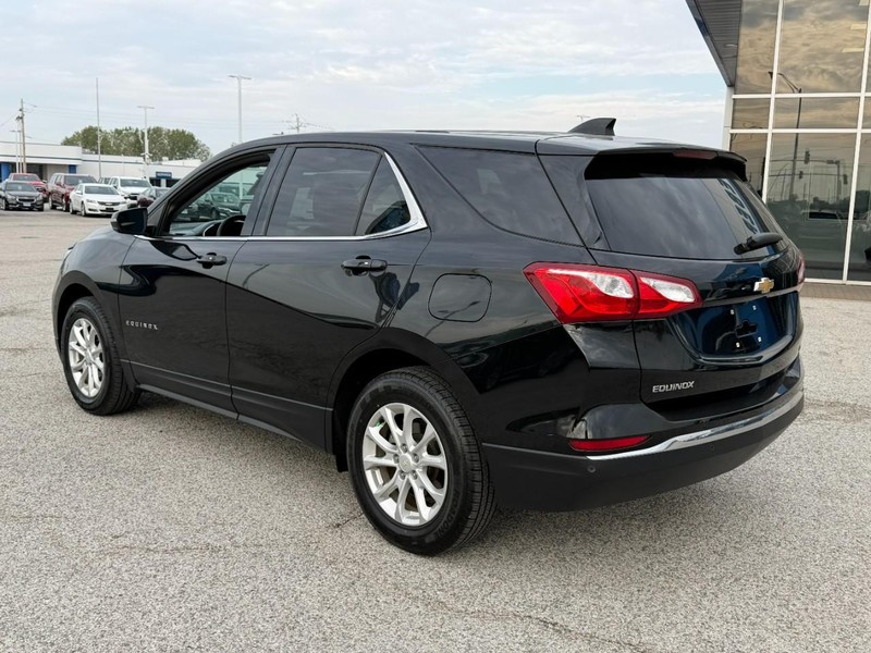 Chevrolet Equinox Vehicle Full-screen Gallery Image 03