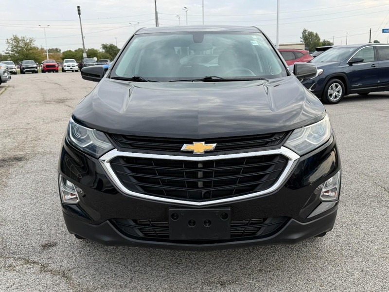 Chevrolet Equinox Vehicle Full-screen Gallery Image 09