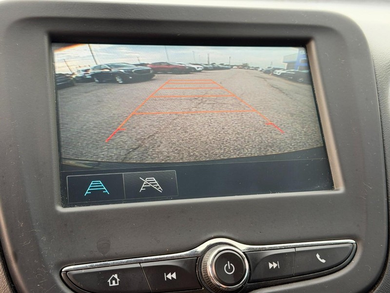 Chevrolet Equinox Vehicle Full-screen Gallery Image 22