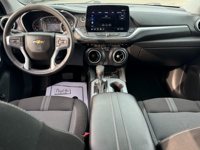 Chevrolet Blazer Vehicle Full-screen Gallery Image 11