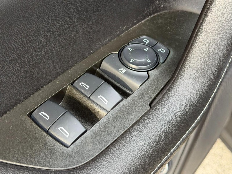 Chevrolet Blazer Vehicle Full-screen Gallery Image 16