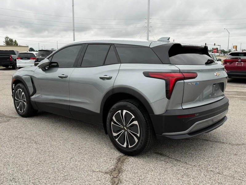 Chevrolet Blazer EV Vehicle Full-screen Gallery Image 03