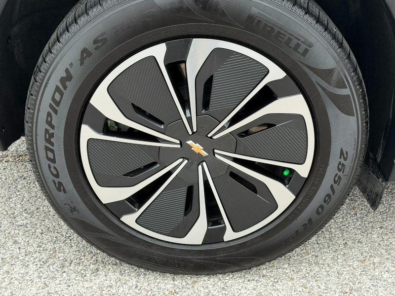 Chevrolet Blazer EV Vehicle Full-screen Gallery Image 06