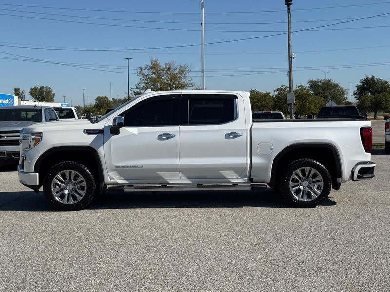 GMC Sierra 1500 Vehicle Full-screen Gallery Image 2