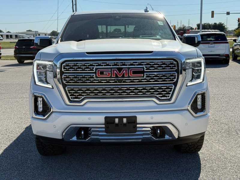 GMC Sierra 1500 Vehicle Full-screen Gallery Image 9