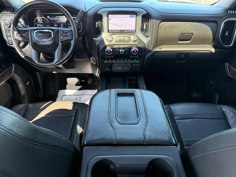 GMC Sierra 1500 Vehicle Full-screen Gallery Image 13