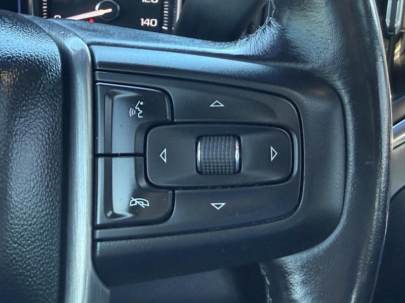 GMC Sierra 1500 Vehicle Full-screen Gallery Image 16