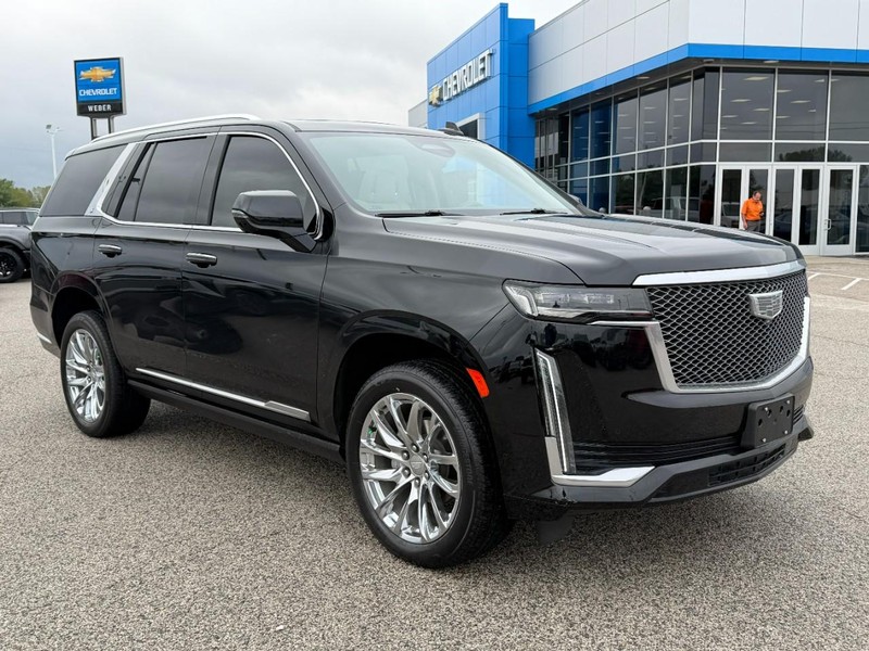 Cadillac Escalade Vehicle Full-screen Gallery Image 08