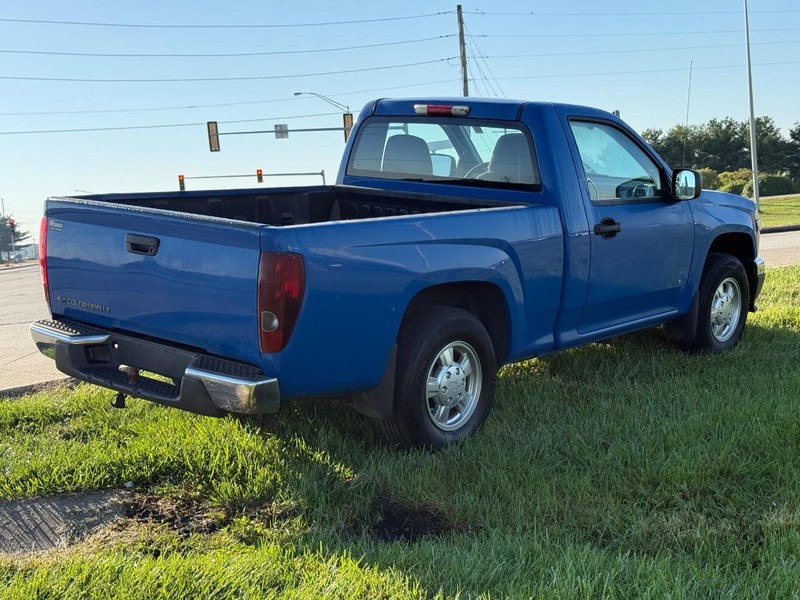 Chevrolet Colorado Vehicle Full-screen Gallery Image 05