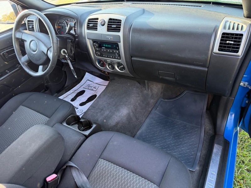 Chevrolet Colorado Vehicle Full-screen Gallery Image 10