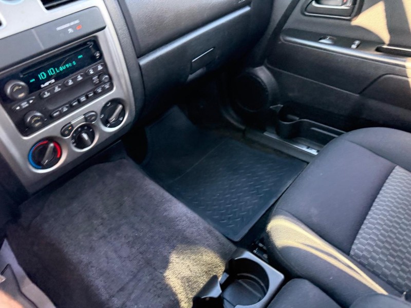Chevrolet Colorado Vehicle Full-screen Gallery Image 15