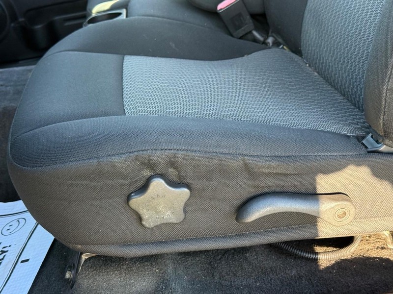 Chevrolet Colorado Vehicle Full-screen Gallery Image 19