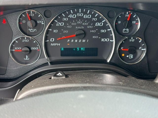 Chevrolet Express Cargo Van Vehicle Full-screen Gallery Image 12