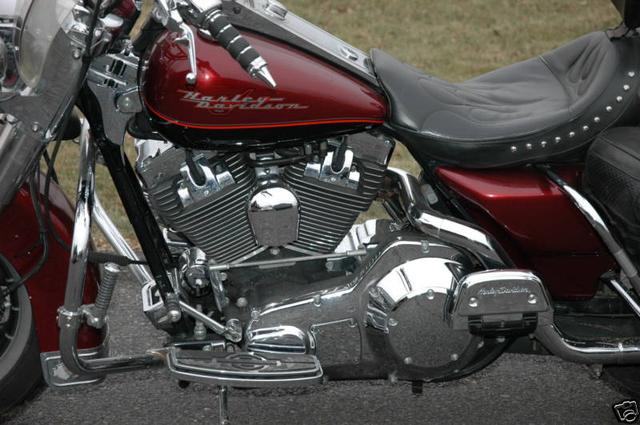 Harley-Davidson ROAD KING FLHRI Vehicle Image 10