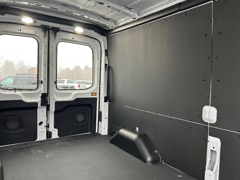 Ford Transit Cargo Van Vehicle Full-screen Gallery Image 5
