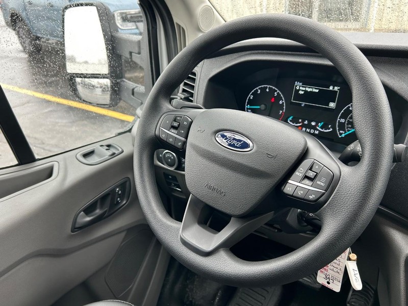 Ford Transit Cargo Van Vehicle Full-screen Gallery Image 9