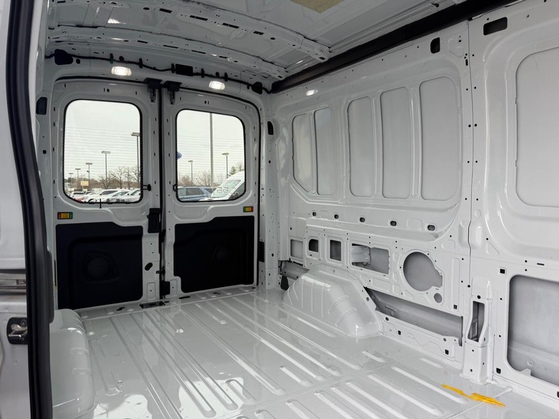 Ford Transit Cargo Van Vehicle Full-screen Gallery Image 5