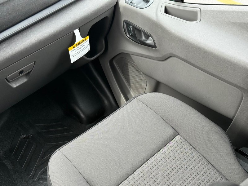 Ford Transit Cargo Van Vehicle Full-screen Gallery Image 10