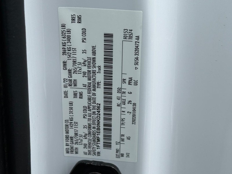 Ford F-150 Vehicle Full-screen Gallery Image 18