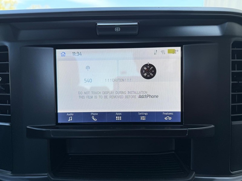 Ford Super Duty F-550 DRW Vehicle Full-screen Gallery Image 7