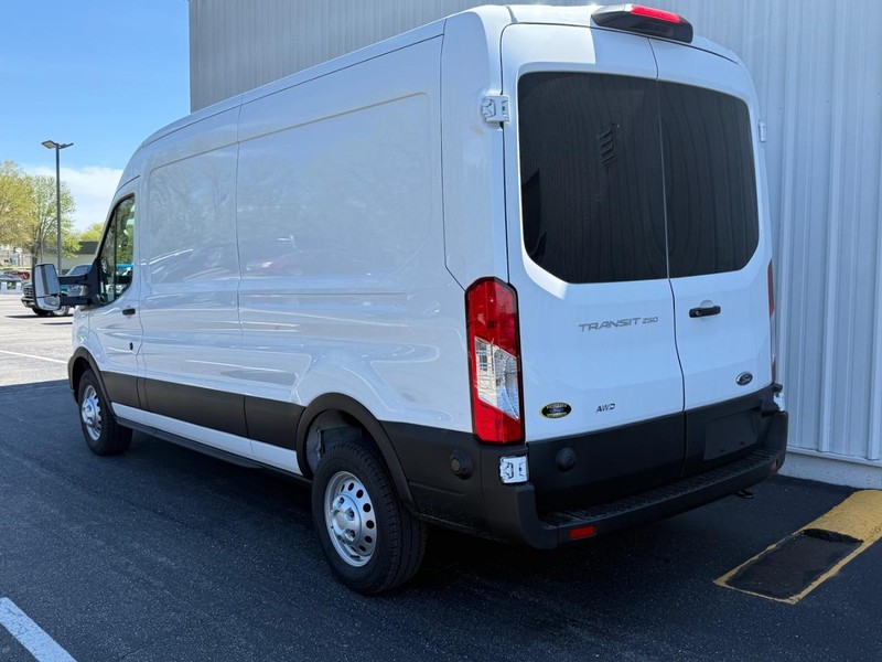 Ford Transit Cargo Van Vehicle Full-screen Gallery Image 3