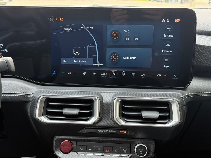 Ford Mustang Vehicle Full-screen Gallery Image 7