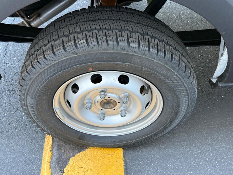 Ford Transit Cargo Van Vehicle Full-screen Gallery Image 4