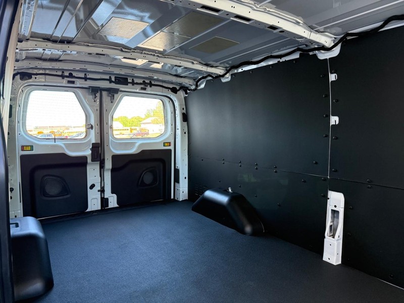 Ford Transit Cargo Van Vehicle Full-screen Gallery Image 5