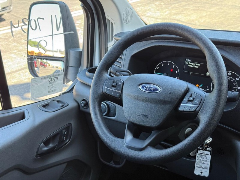 Ford Transit Cargo Van Vehicle Full-screen Gallery Image 9