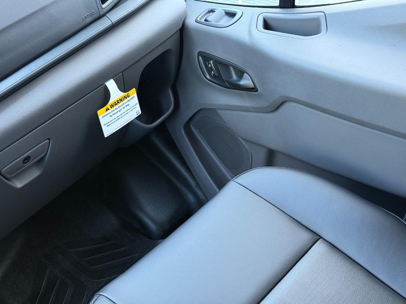 Ford Transit Cargo Van Vehicle Full-screen Gallery Image 10